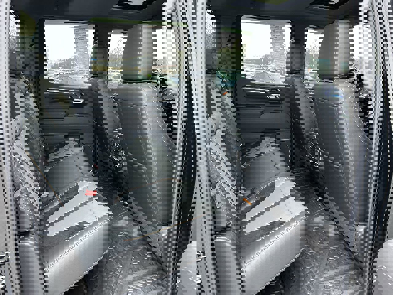 Used 2025 Chevrolet Silverado 1500 LTZ image 17