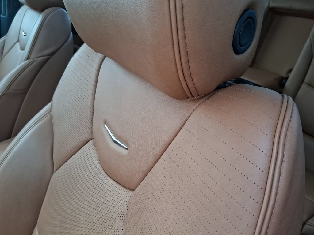 Used 2025 Cadillac CT5 V w/ Platinum Package RWD image 23