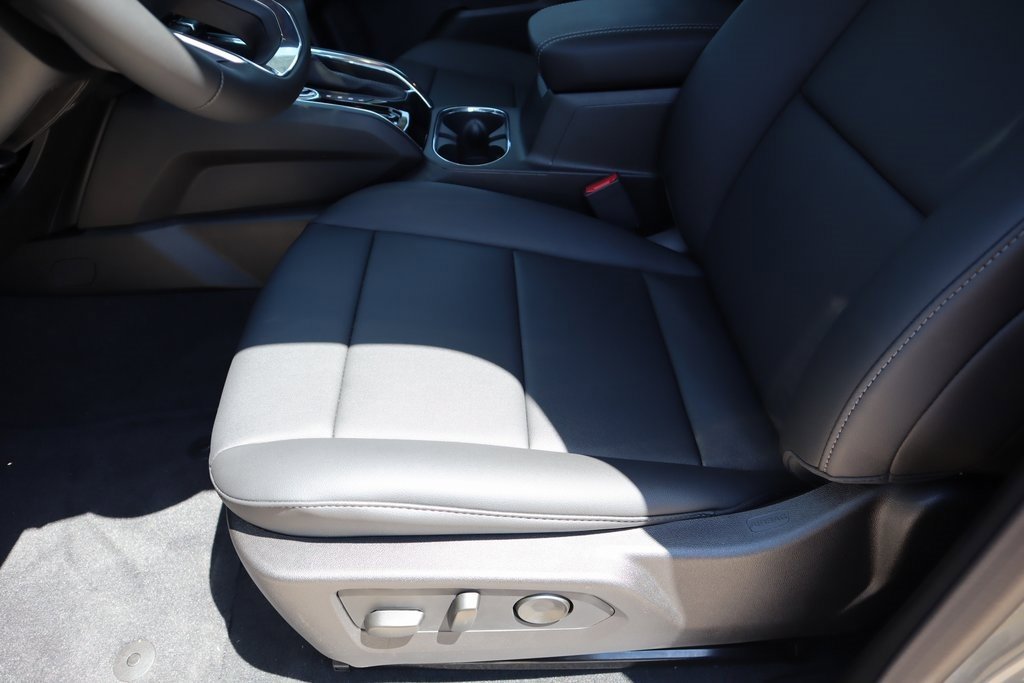 New 2026 GMC Canyon Elevation w/ Convenience Package image 12