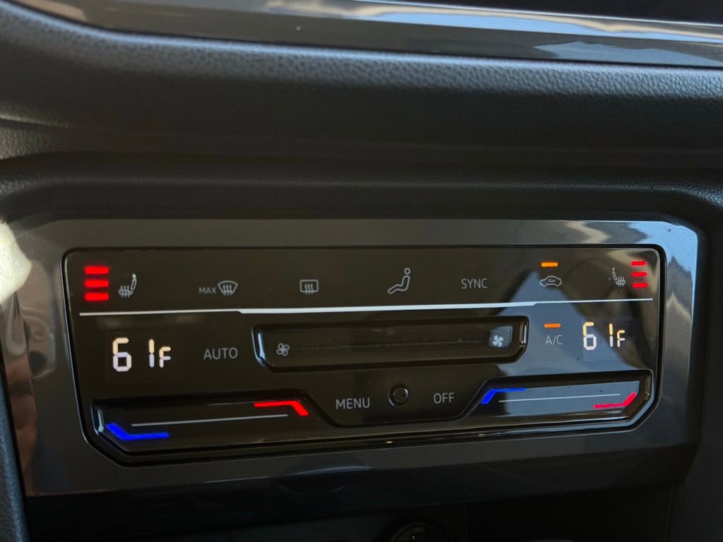 Certified 2023 Volkswagen Tiguan SE FWD image 20