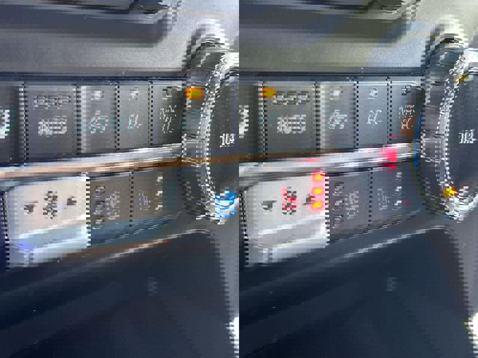 Used 2023 Ford F150 Platinum image 19