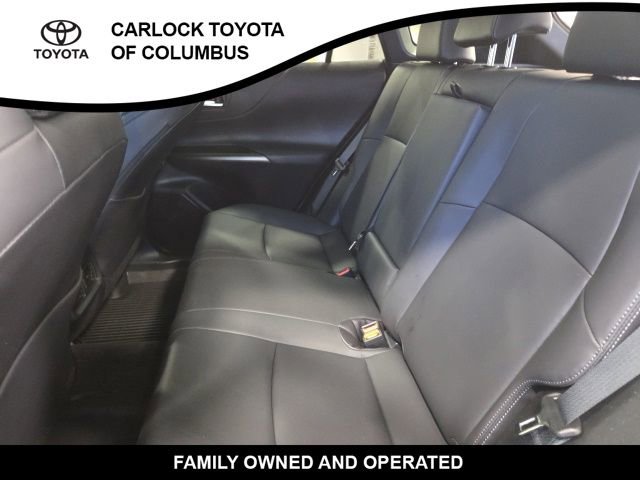 Used 2023 Toyota Venza XLE image 14