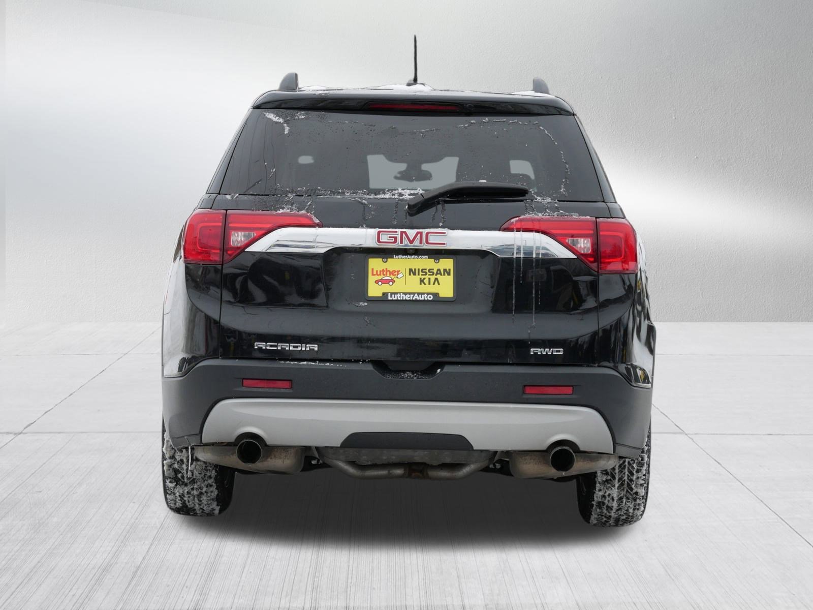 Used 2017 GMC Acadia SLE image 6