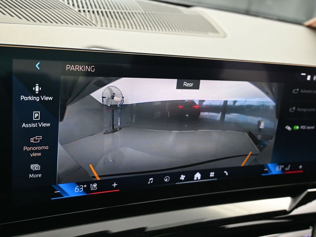 Used 2024 BMW 530i xDrive image 21