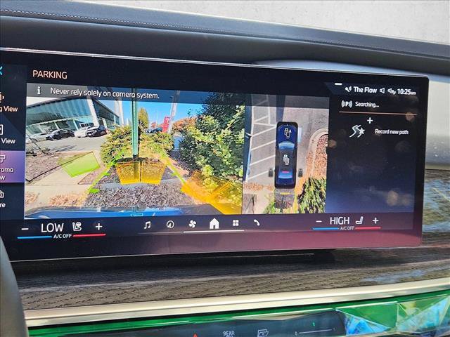 Used 2024 BMW i7 xDrive60 AWD/4WD image 12