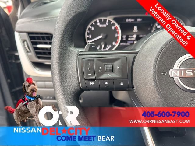 Used 2024 Nissan Rogue SV FWD image 17
