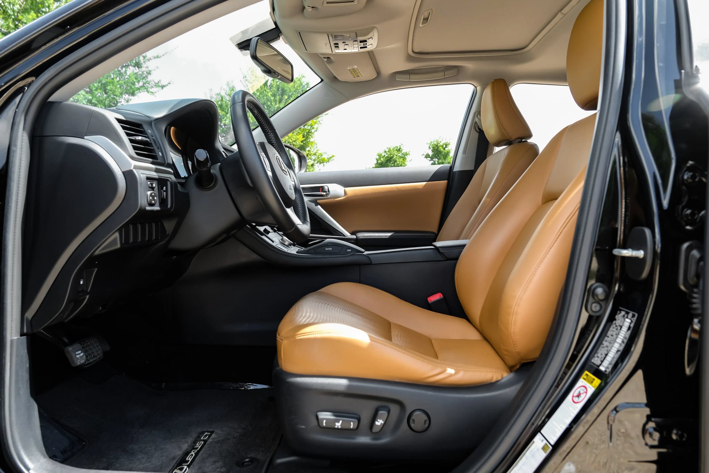 Used 2012 Lexus CT 200h Premium w/ Premium Audio Pkg FWD image 5