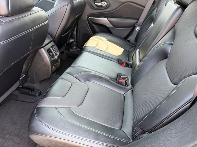 Certified 2022 Jeep Cherokee Limited AWD/4WD image 11