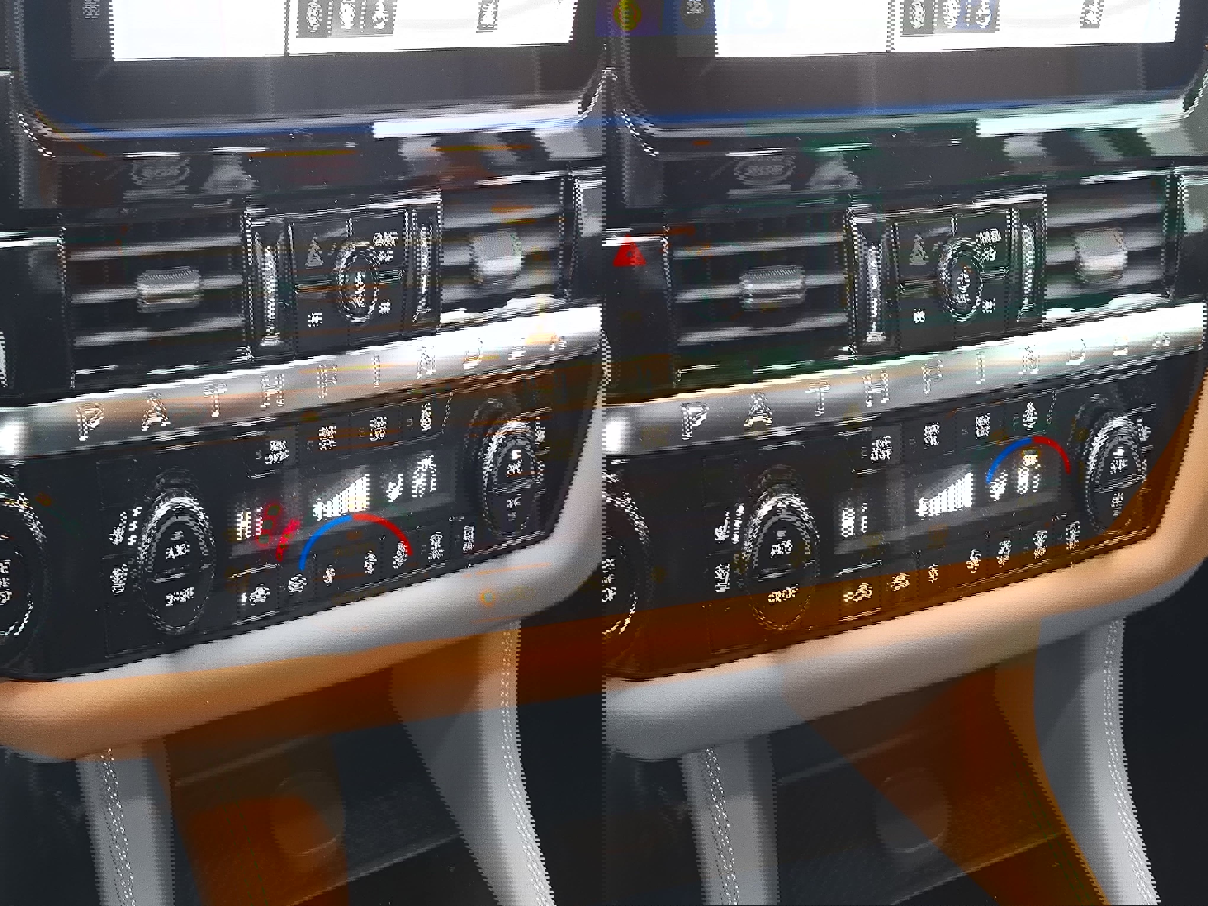 New 2026 Nissan Pathfinder Platinum image 23