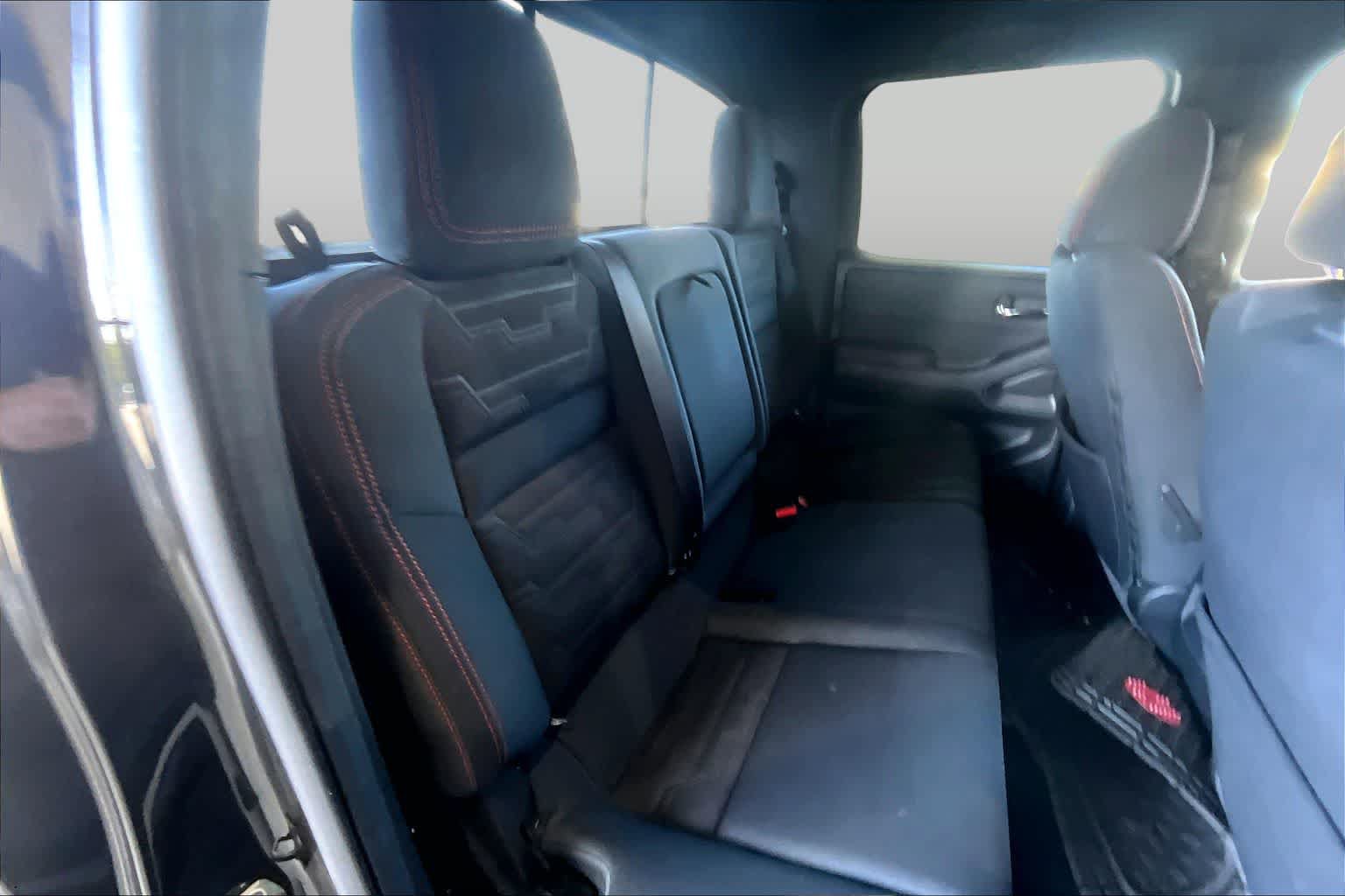 Used 2022 Nissan Frontier Pro-X RWD image 19