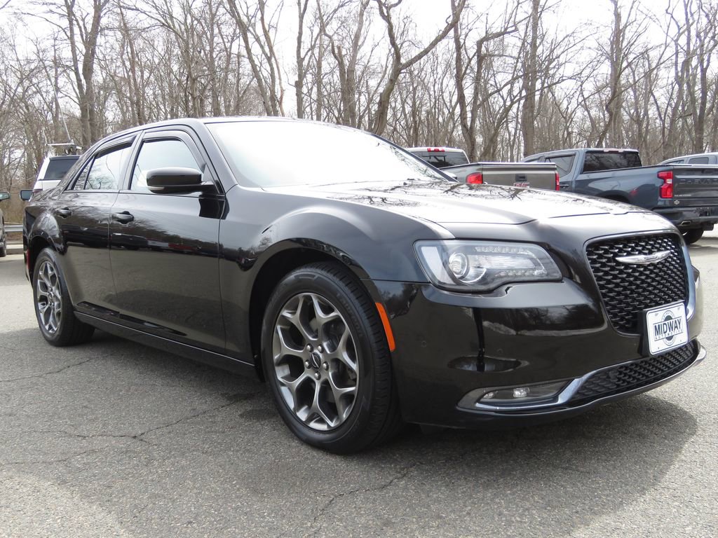 Used 2016 Chrysler 300 S w/ 300S Premium Group image 3