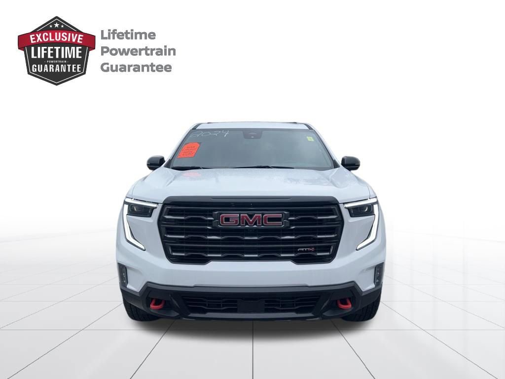 Used 2024 GMC Acadia AT4 w/ Luxury Package image 8