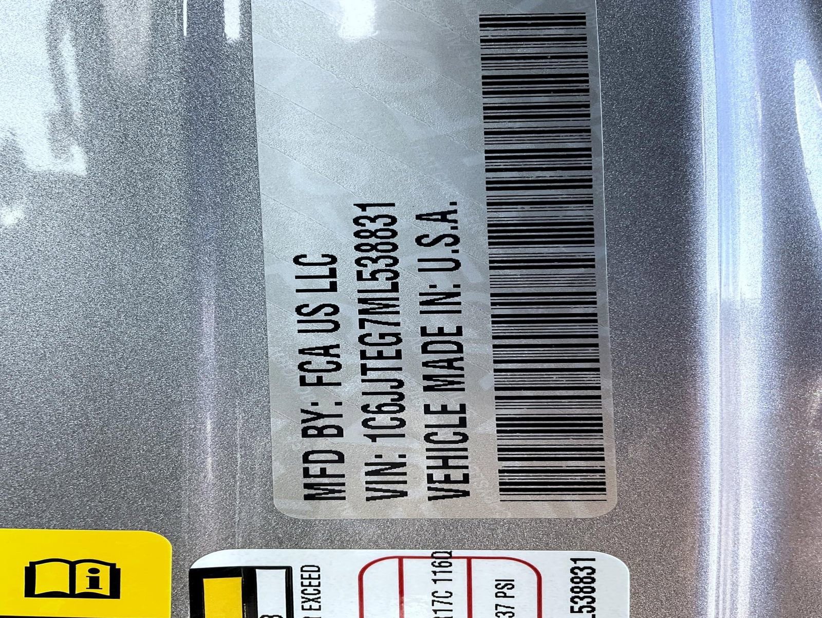 Used 2021 Jeep Gladiator Mojave w/ LED Lighting Group image 25