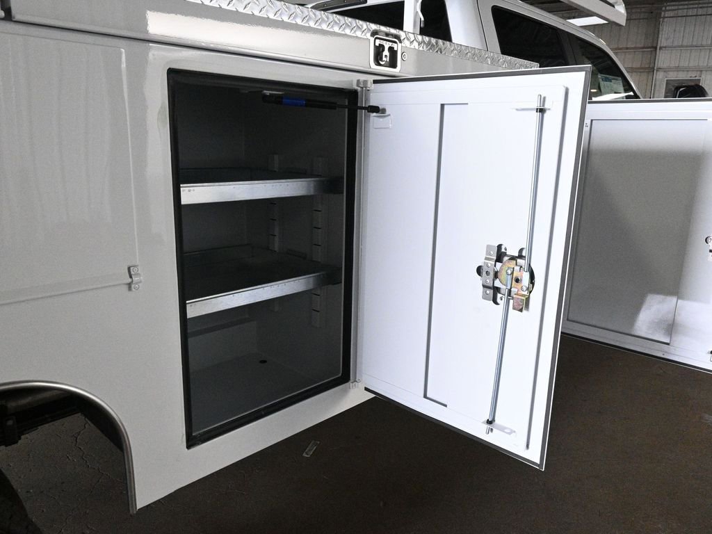 New 2026 Ford F550 2WD Crew Cab Super Duty image 32