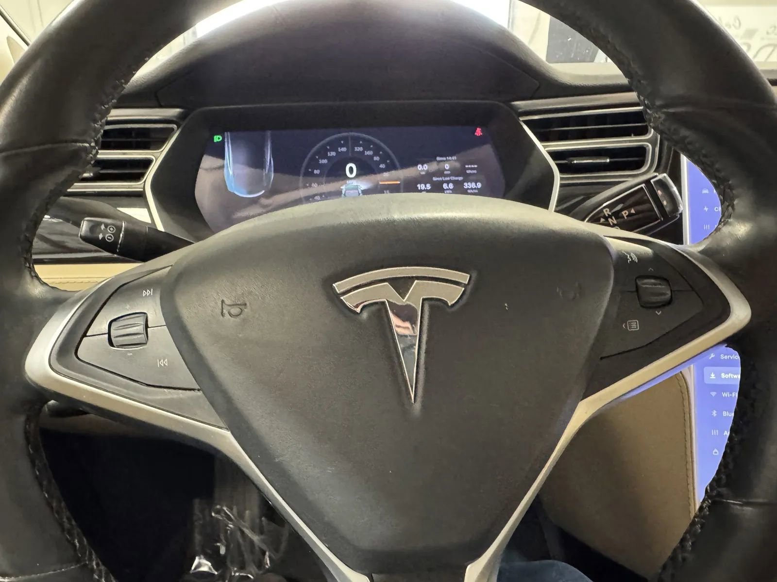 Used 2014 Tesla Model S 85 image 20