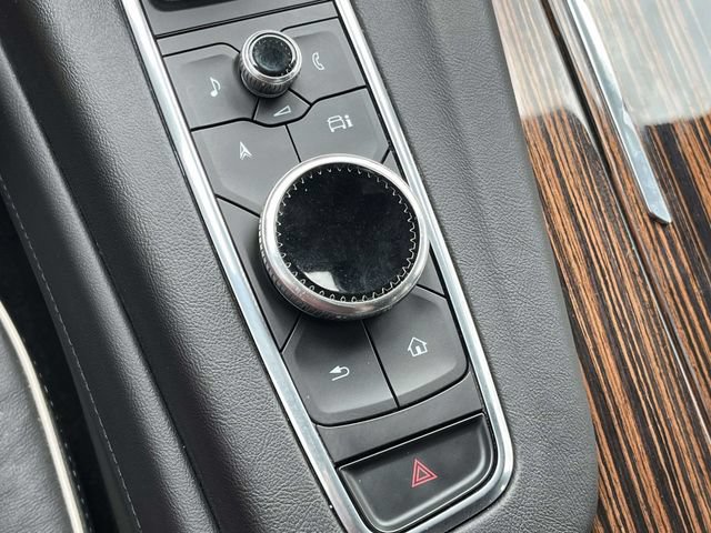 Used 2024 Cadillac Escalade ESV Premium Luxury AWD/4WD image 36