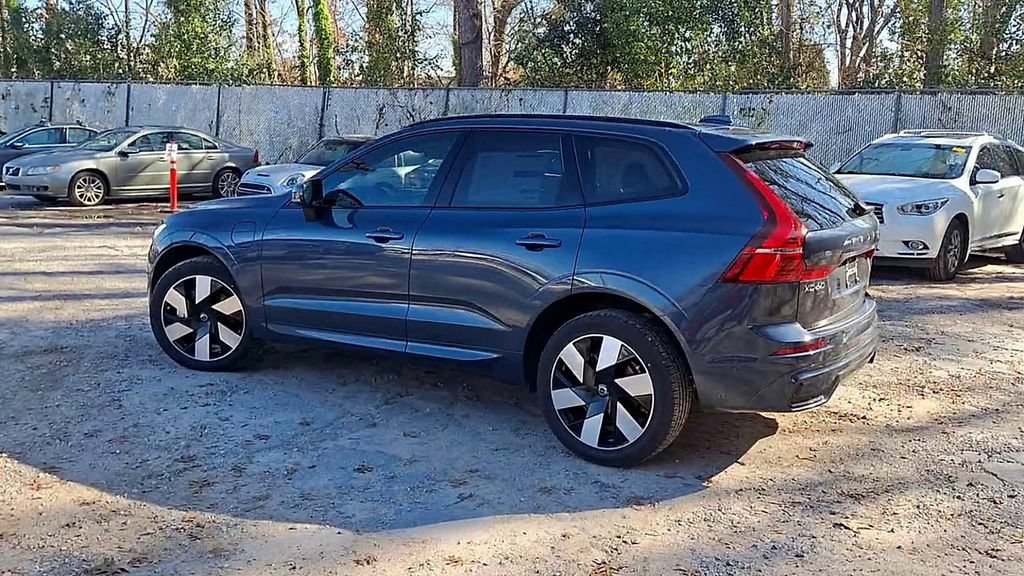 Certified 2025 Volvo XC60 T8 Plus w/ Protection Package Premier AWD/4WD image 6