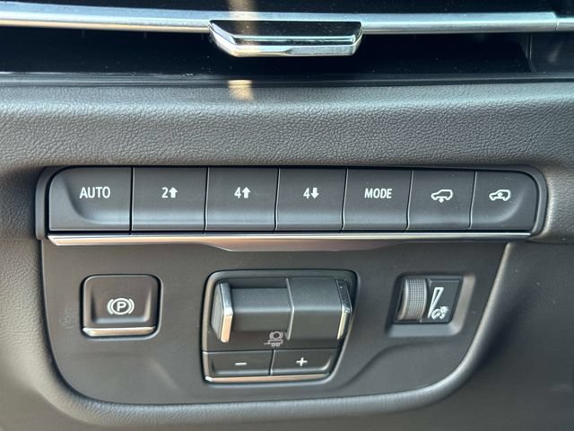 New 2026 Cadillac Escalade Sport w/ Touring Package AWD/4WD image 31