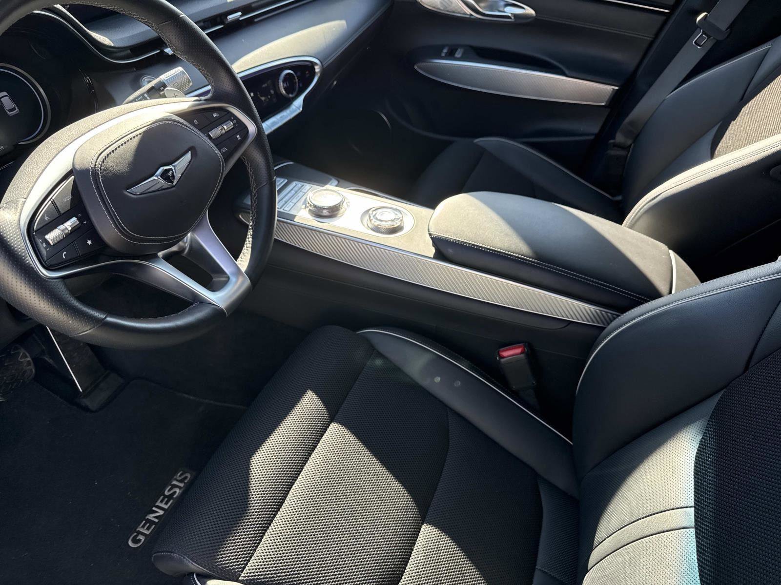 Used 2024 Genesis GV70 3.5T Sport image 23