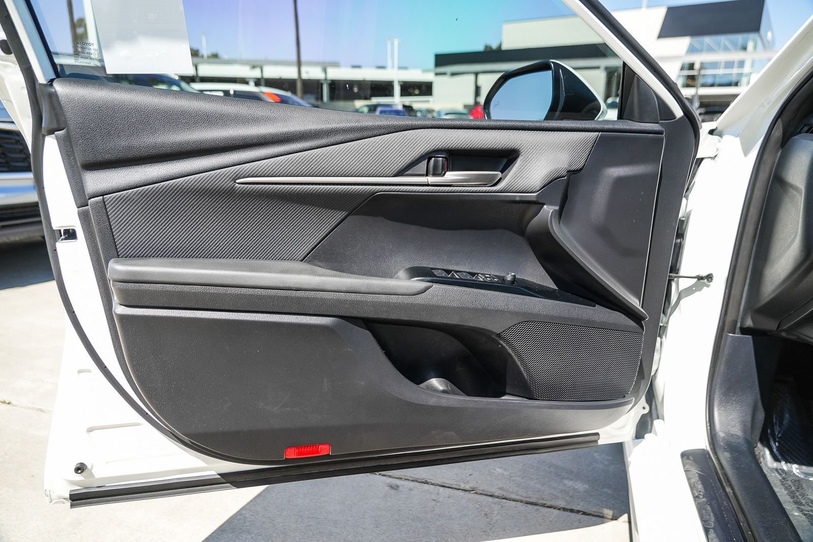 Certified 2025 Toyota Camry SE FWD image 20