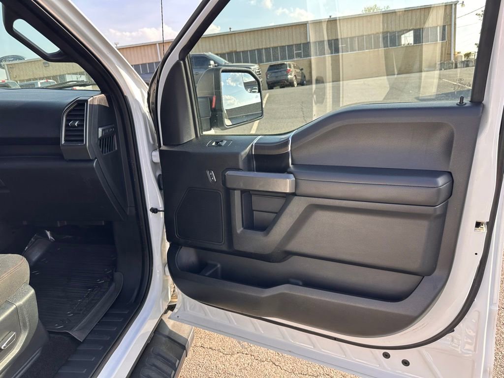 Used 2018 Ford F150 XLT w/ Equipment Group 302A Luxury image 21