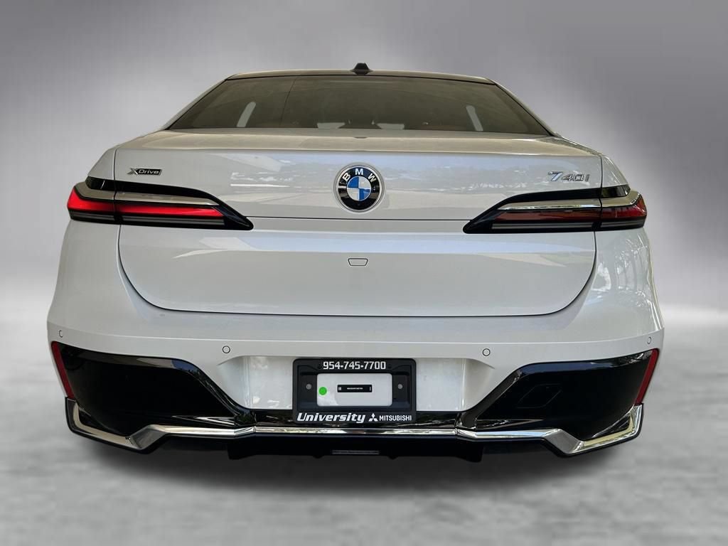 Used 2026 BMW 740i xDrive AWD/4WD image 33