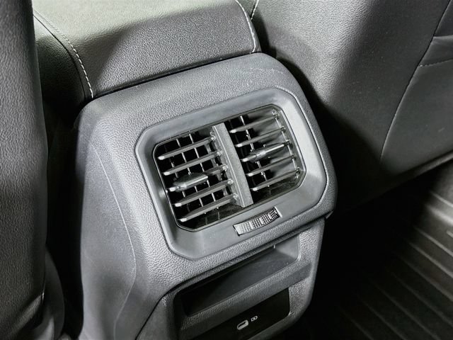 Certified 2023 Volkswagen Taos SEL AWD/4WD image 30