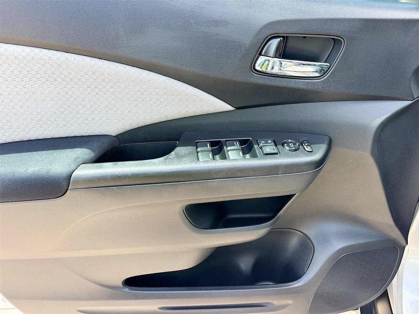 Used 2015 Honda CR-V EX image 17