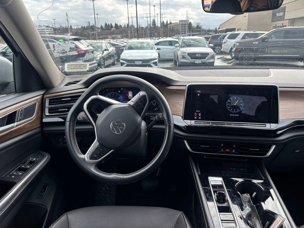 Used 2024 Volkswagen Atlas SE AWD/4WD image 7
