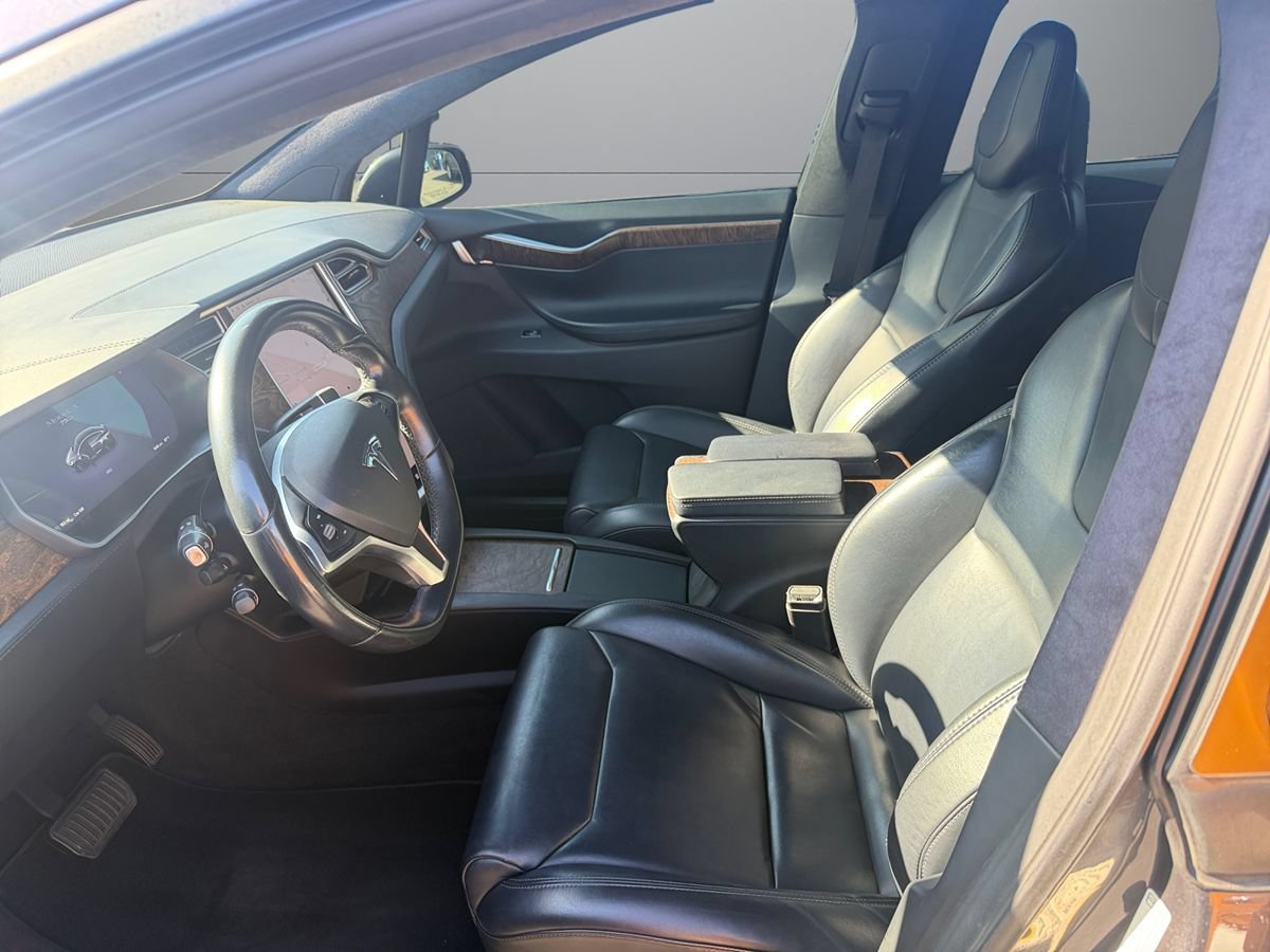 Used 2018 Tesla Model X AWD/4WD image 11