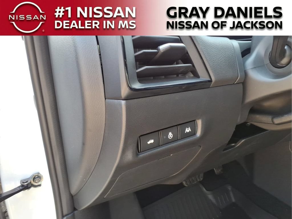 New 2026 Nissan Sentra SR w/ SR Premium Package FWD image 12