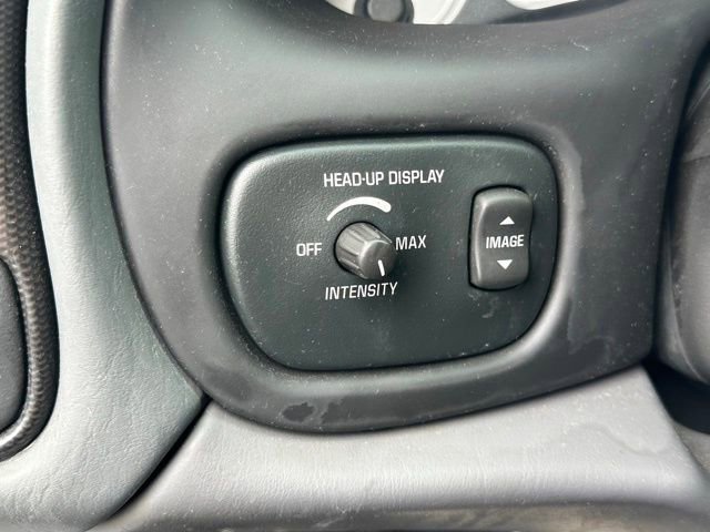 Used 2005 Pontiac Bonneville GXP image 13