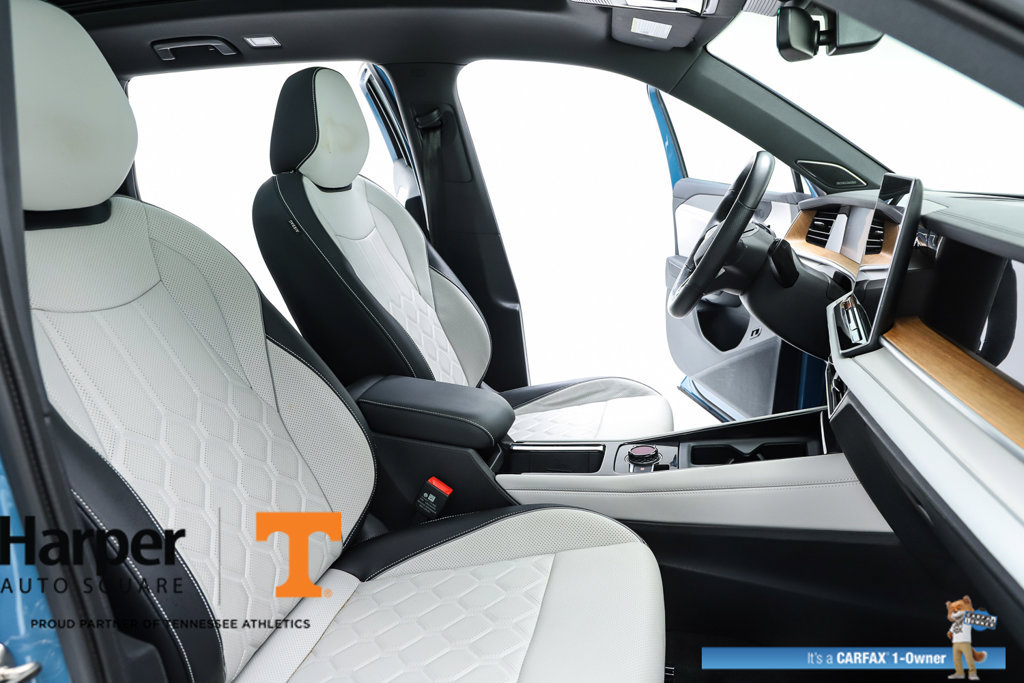 Used 2025 Volkswagen Tiguan SEL R-Line AWD/4WD image 36
