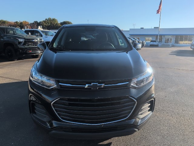 Used 2020 Chevrolet Trax LS w/ Tint and Cruise Package FWD image 11