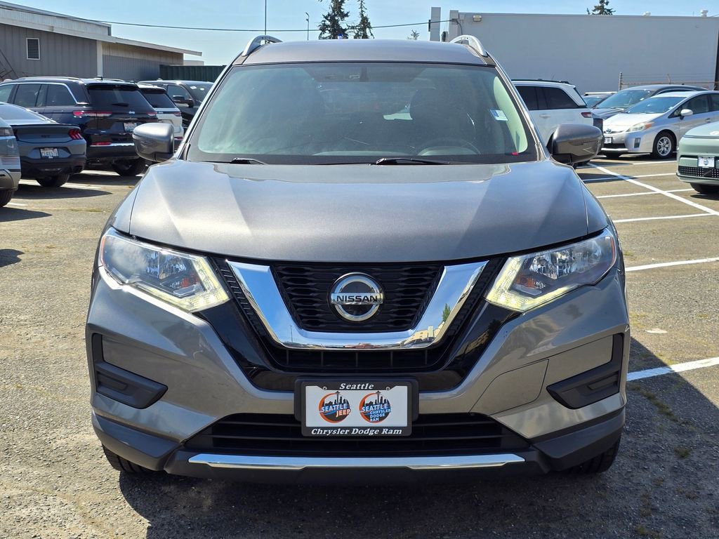 Used 2018 Nissan Rogue SV AWD/4WD image 3