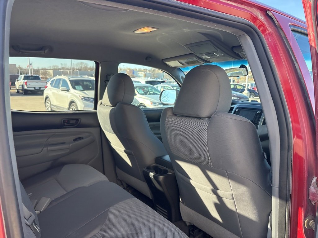 Used 2015 Toyota Tacoma 4x4 Double Cab image 29