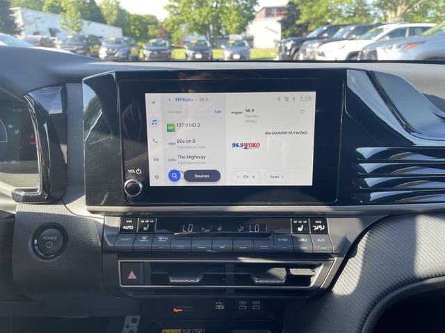 Certified 2025 Toyota Camry SE AWD/4WD image 17