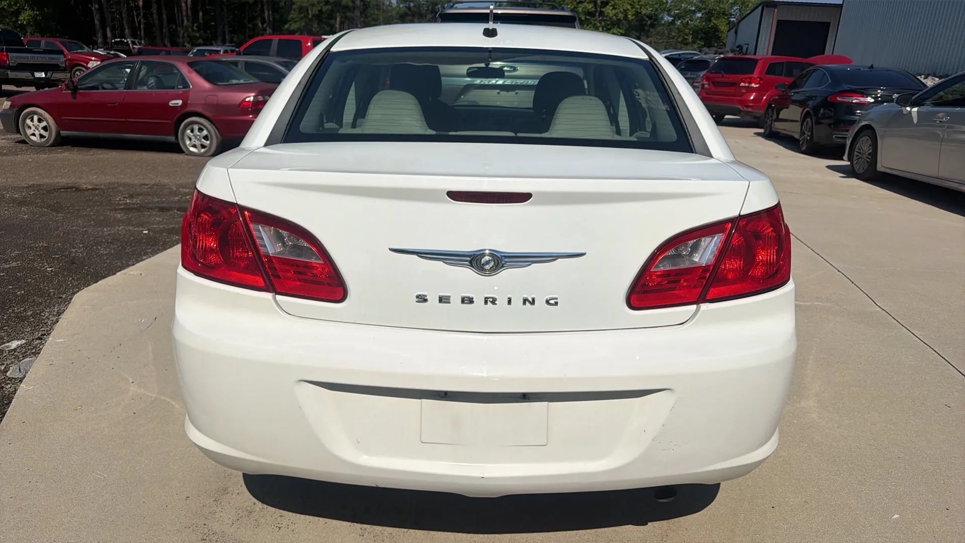 Used 2010 Chrysler Sebring Touring FWD image 5
