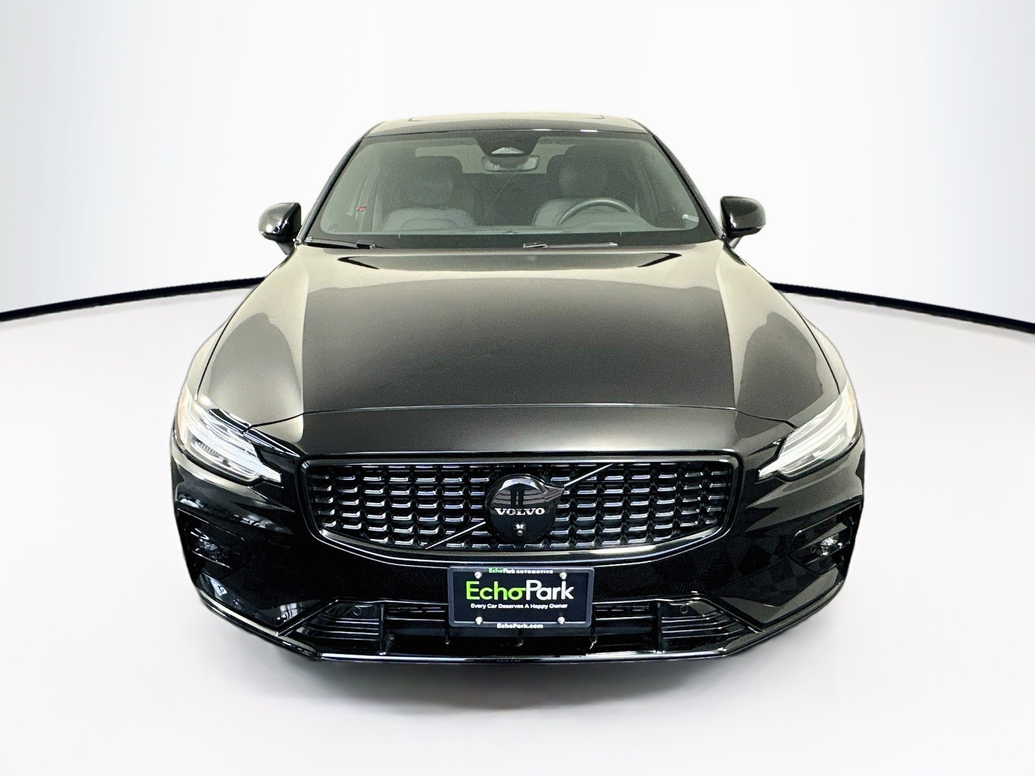 Used 2024 Volvo S60 B5 Plus w/ Protection Package Premier FWD image 2