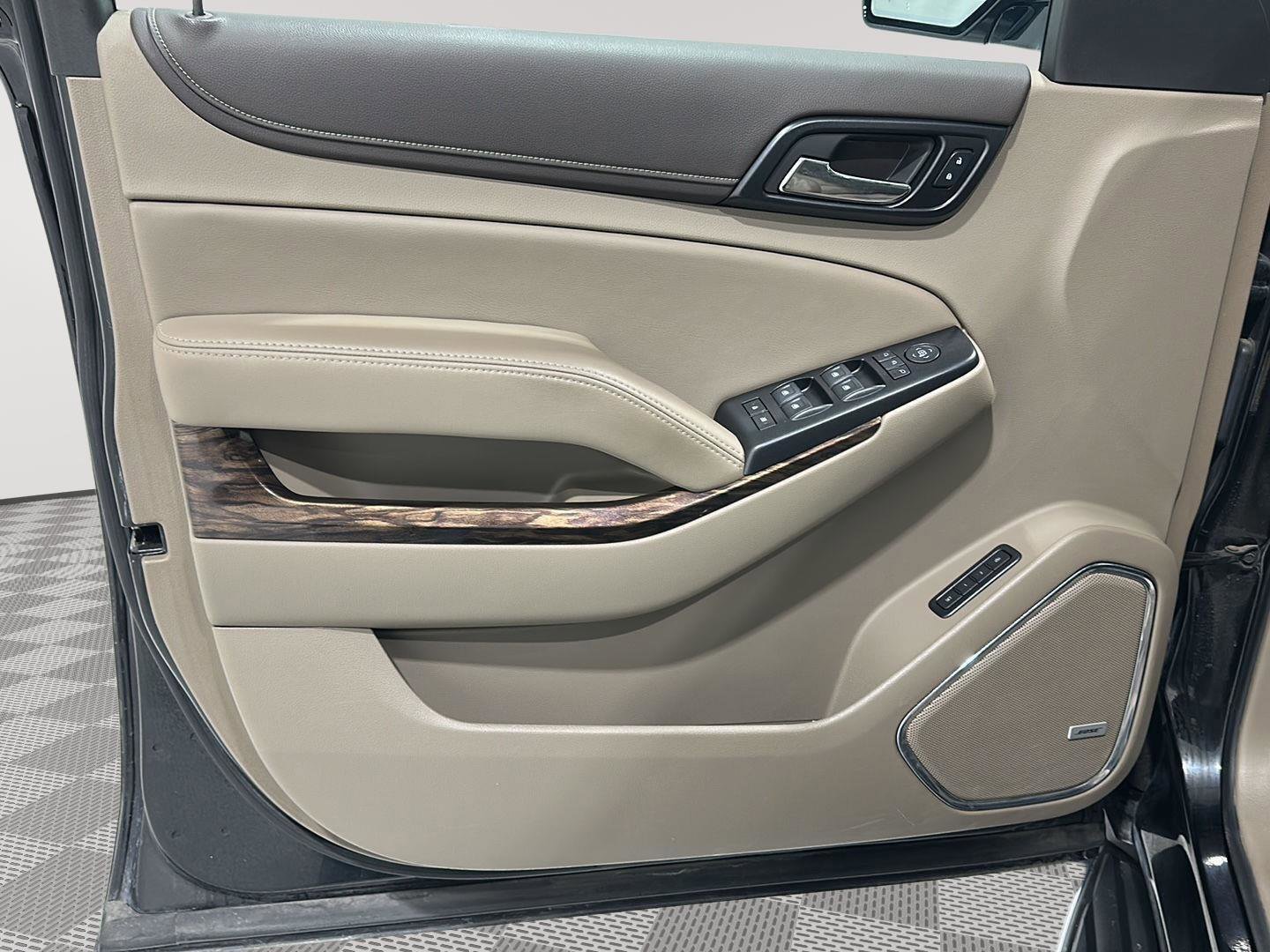 Used 2019 GMC Yukon SLT w/ Open Road Package image 19