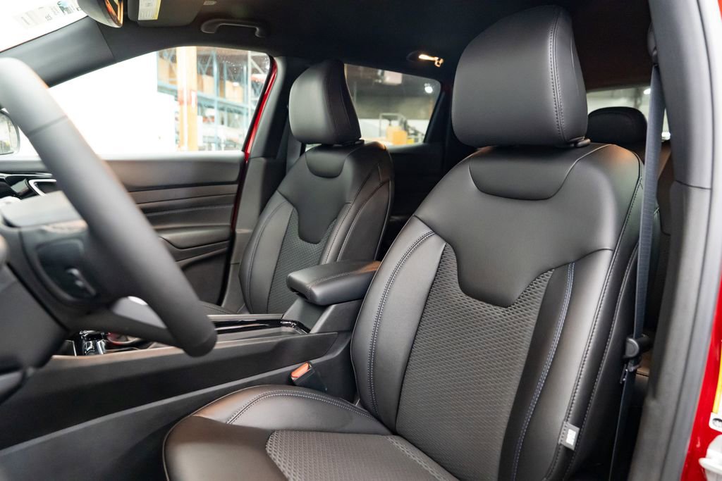New 2026 Jeep Compass Latitude AWD/4WD image 21