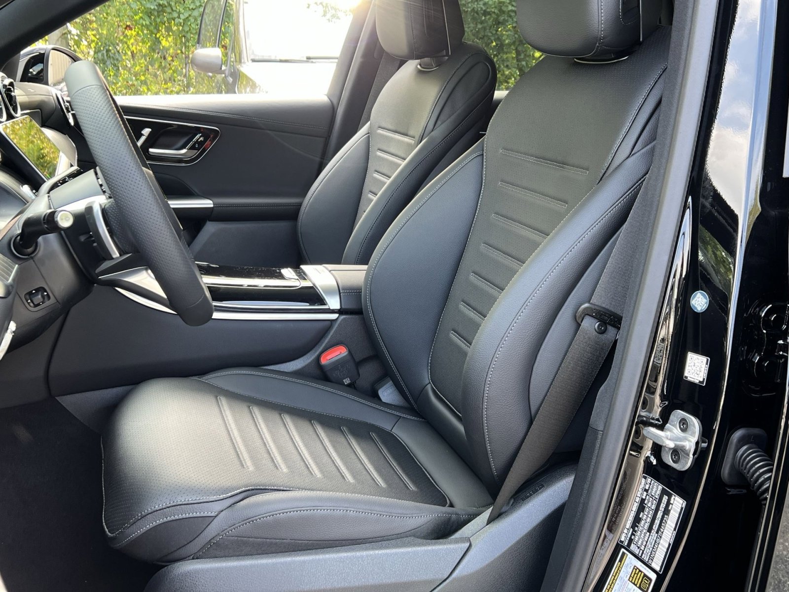 Used 2026 Mercedes-Benz GLC 300 4MATIC image 11