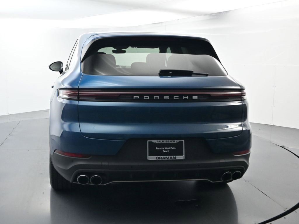 Used 2025 Porsche Cayenne S image 13