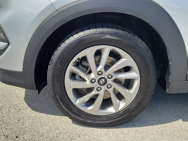 Used 2017 Hyundai Tucson SE w/ SE Popular Package 02 AWD/4WD image 6