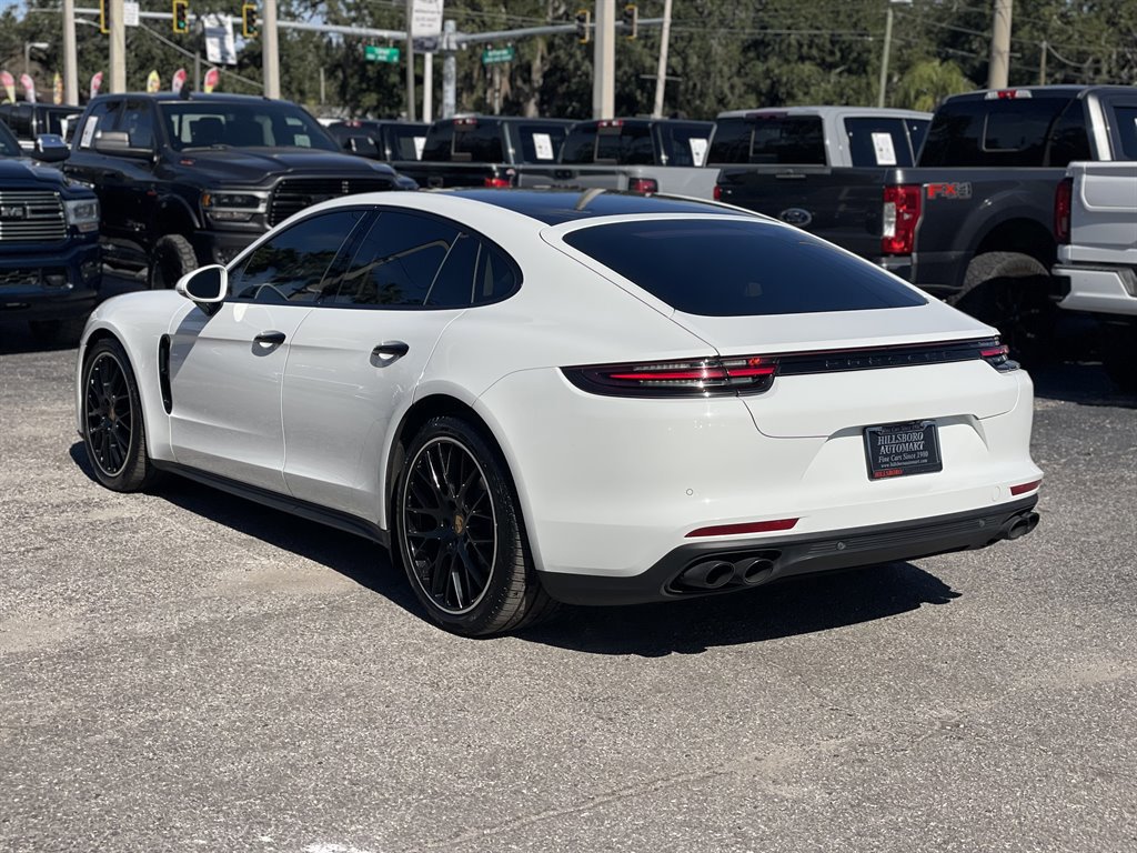 Used 2018 Porsche Panamera 4 image 11
