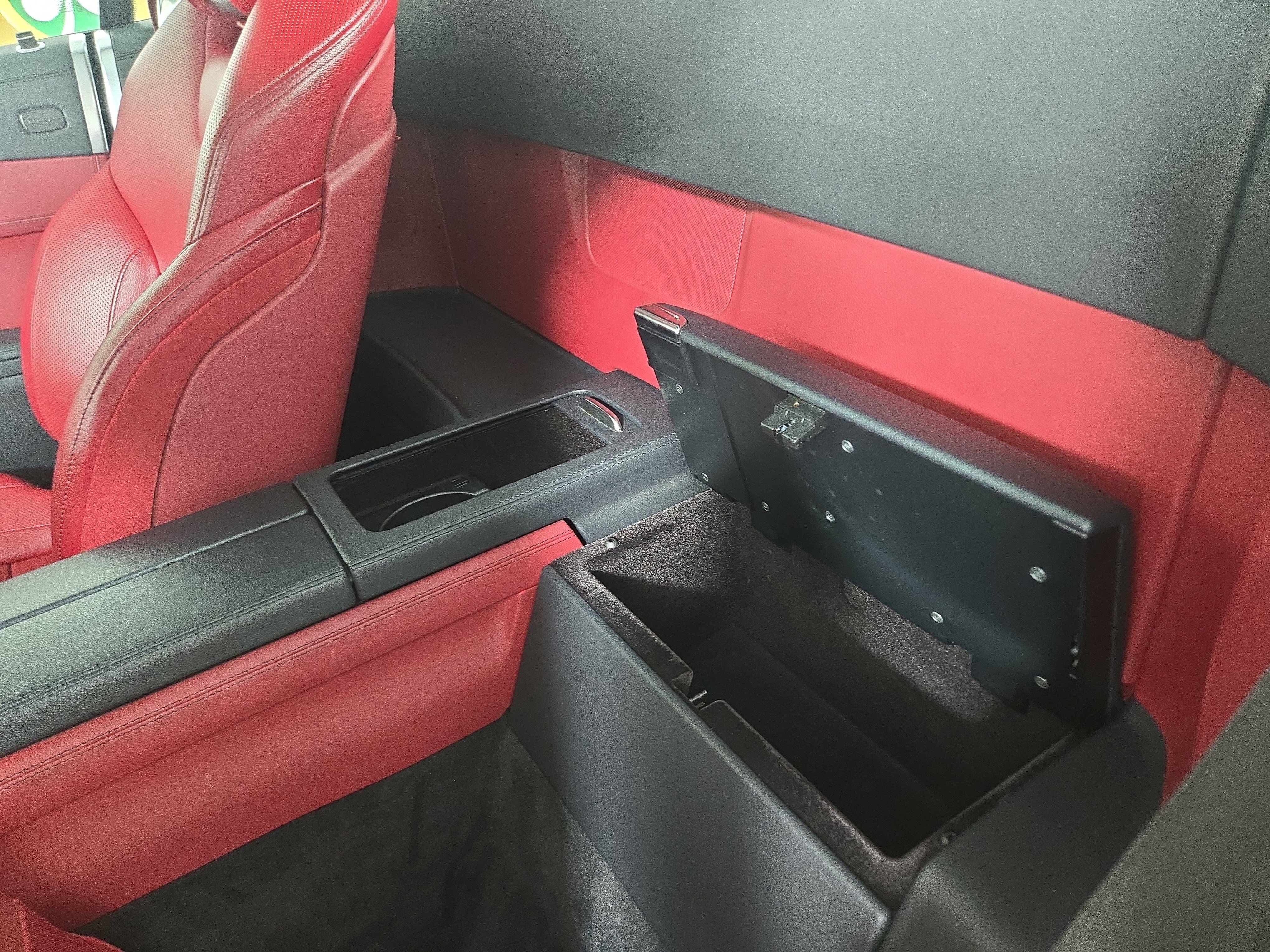 Used 2016 Mercedes-Benz SL 550 image 32