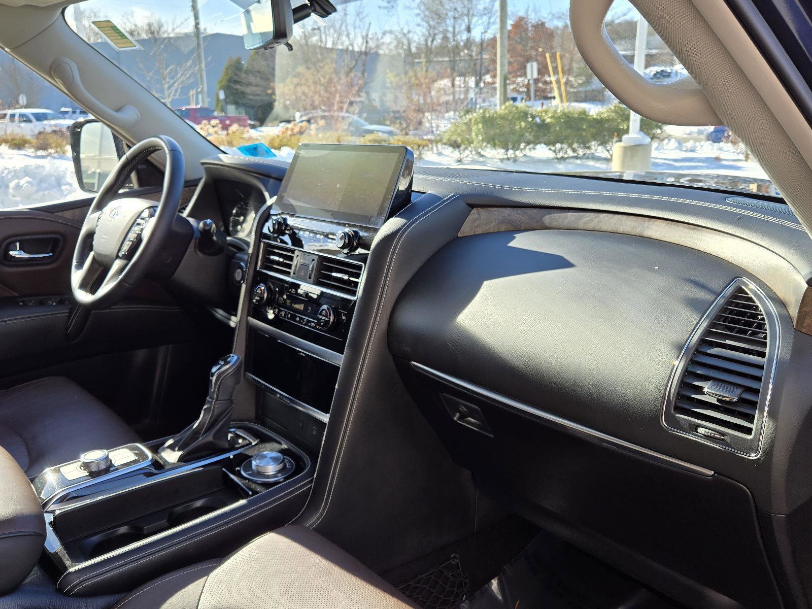 Certified 2022 INFINITI QX80 Premium Select w/ Cargo Package image 17