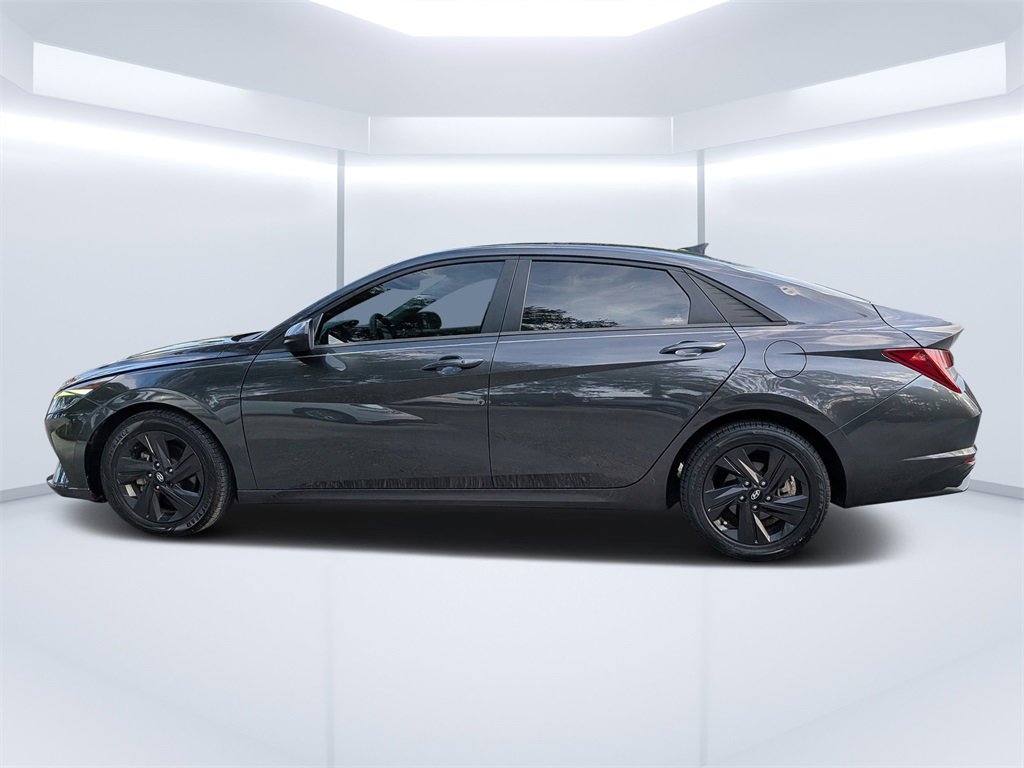 Used 2022 Hyundai Elantra SEL image 6