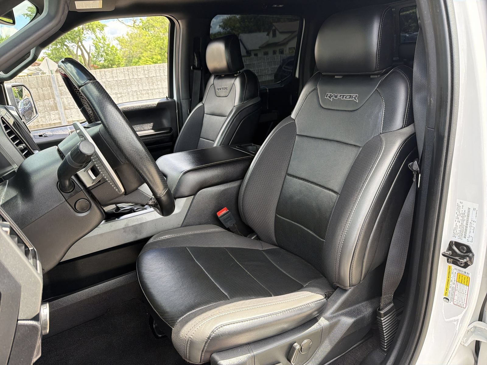 Used 2019 Ford F150 Raptor w/ Equipment Group 802A Luxury AWD/4WD image 23