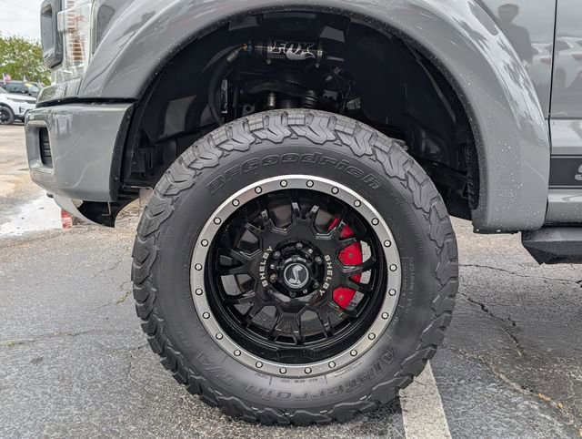 Used 2019 Ford F150 Lariat w/ Equipment Group 502A Luxury AWD/4WD image 6
